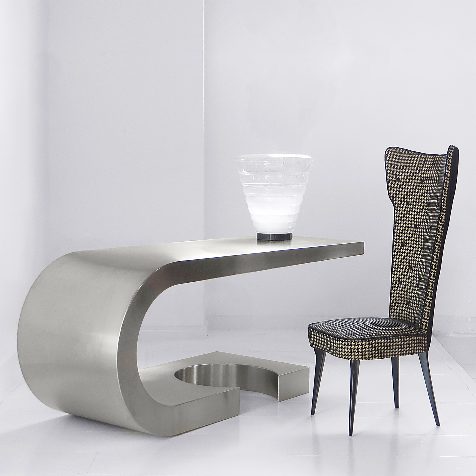 Diapason Desk 1